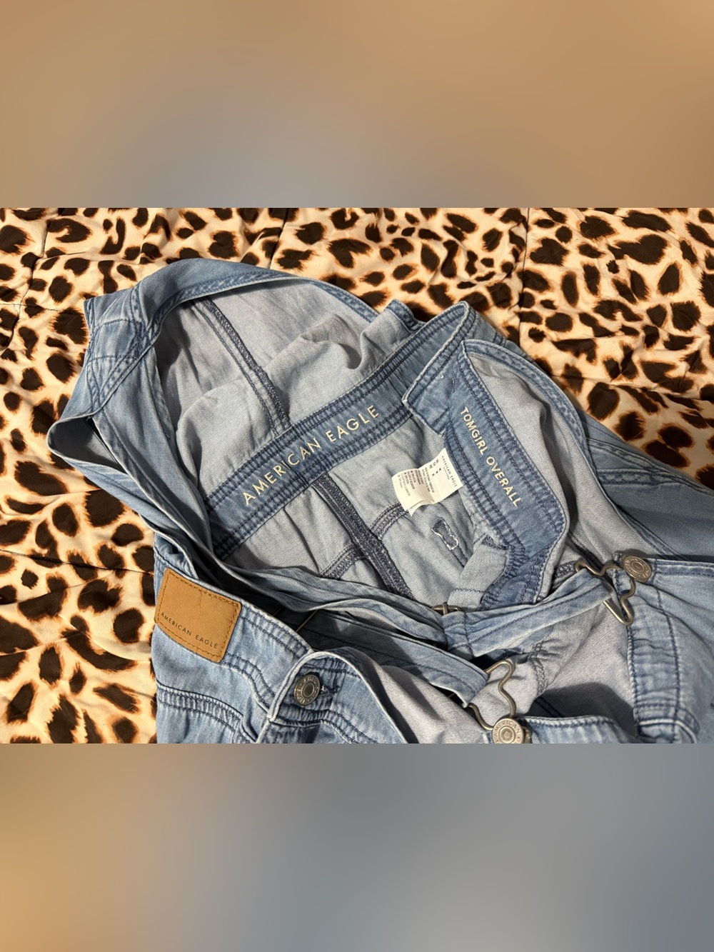 ✨American Eagle TomGirl Overalls✨ - Picture 6 of 7